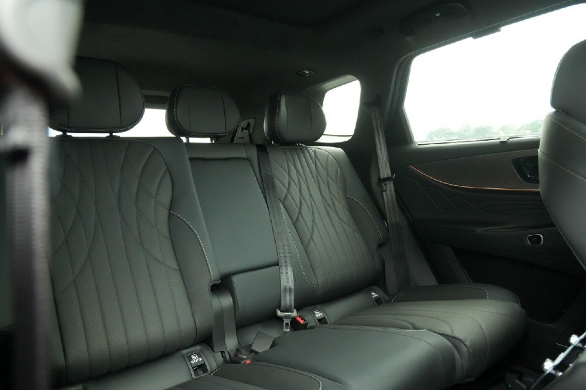 Interior Jaecoo J8 ARDIS SHS