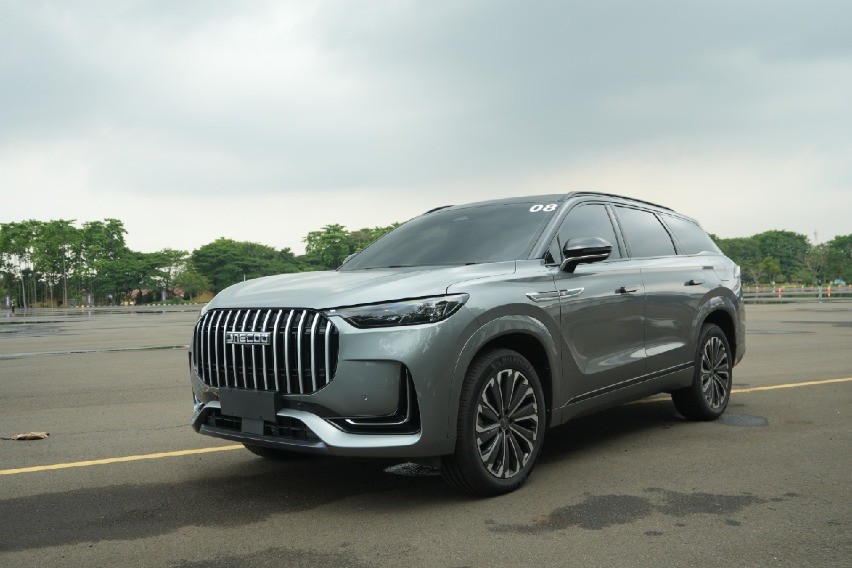 review Jaecoo J8 ARDIS SHS First Drive