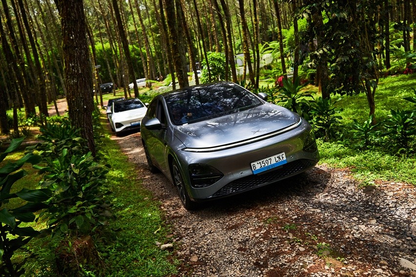 test drive Xpeng G6 Pro