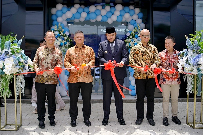 Grand Opening Dealer Chery Padang