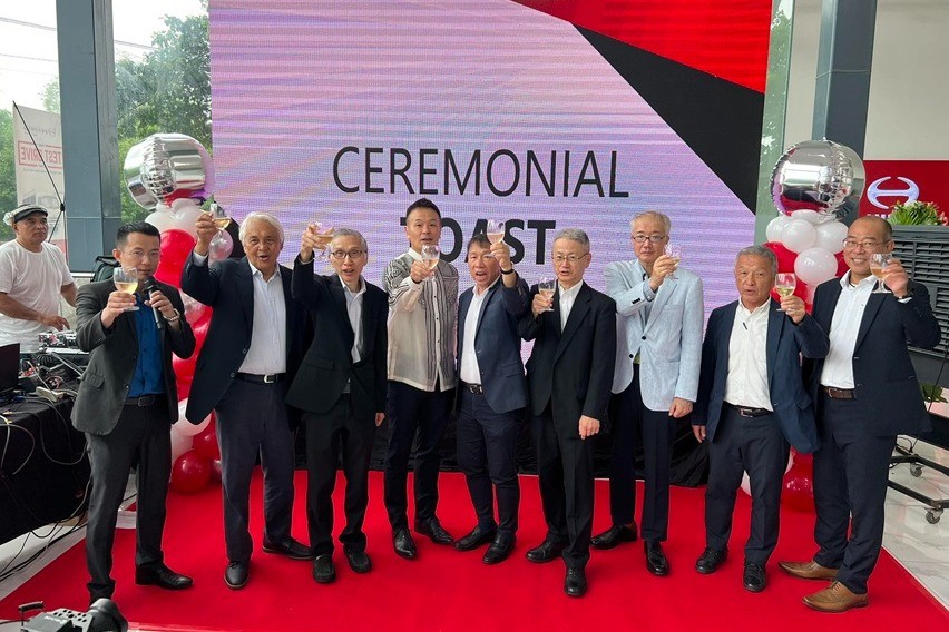Hino Motors PH sets up Bacoor dealership