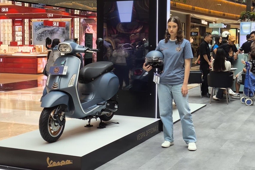 Vespa Officina 8 
