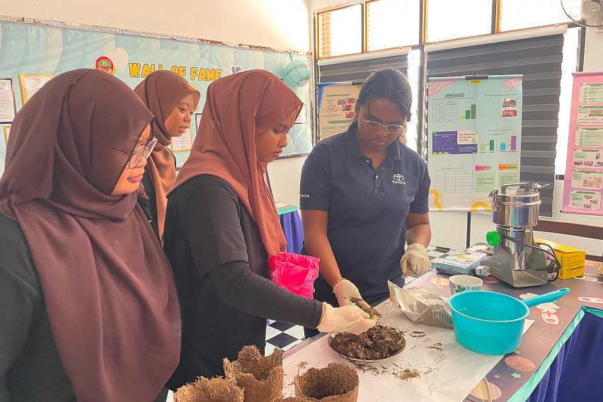 Toyota Eco Youth 2025