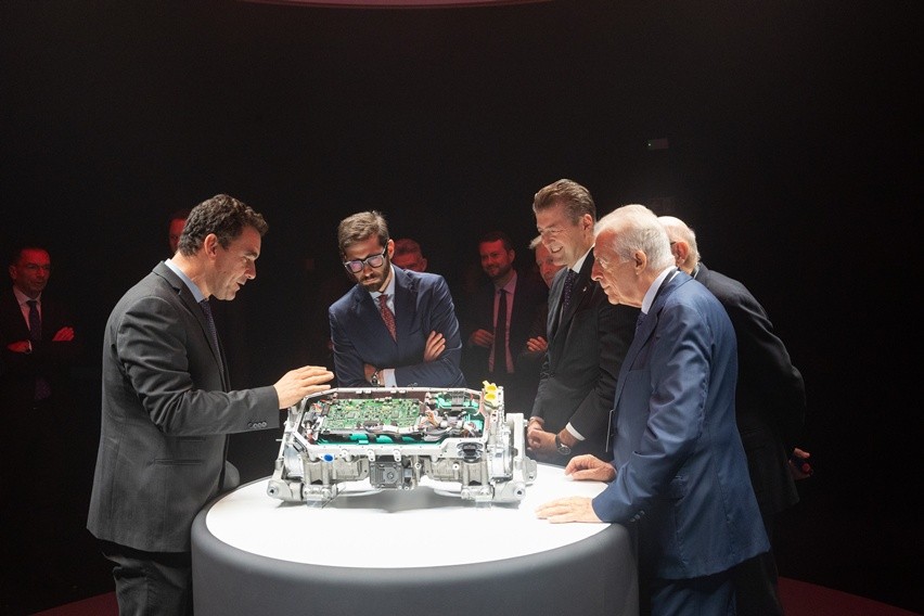 Perkenalan Ferrari Elettrica