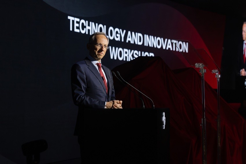 Ferrari Ungkap Rahasia Mobil Listrik Pertama: Tenaga 1.000 HP dan 60 Paten Teknologi