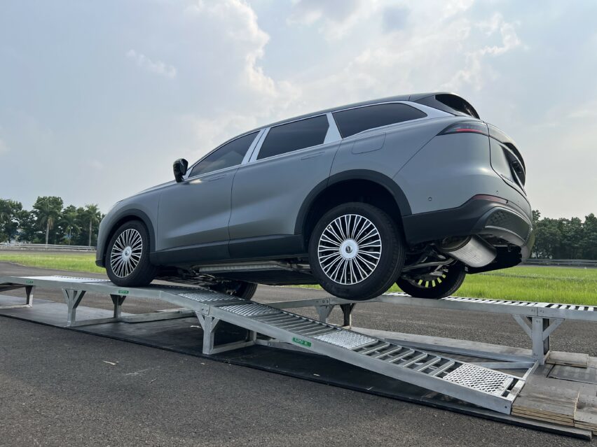 Review Chery Tiggo 9 CSH 