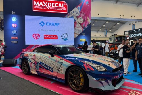 MaxDecal x SekuyaEVOS di IMX 2025, Kolaborasi Kreatif Tema Masa Kini  