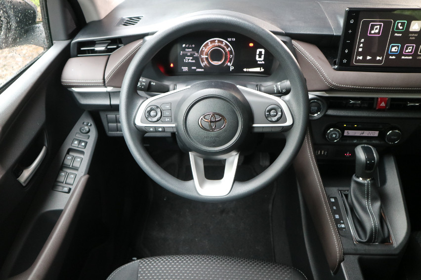 Toyota Ativ Non-hybrid