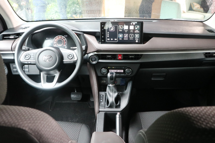 Toyota Ativ Non-hybrid