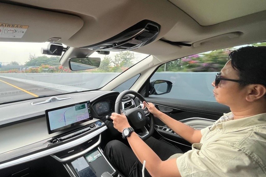 test drive Aletra L8 EV