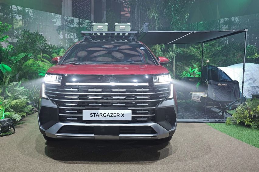 Stargazer X with awning 3