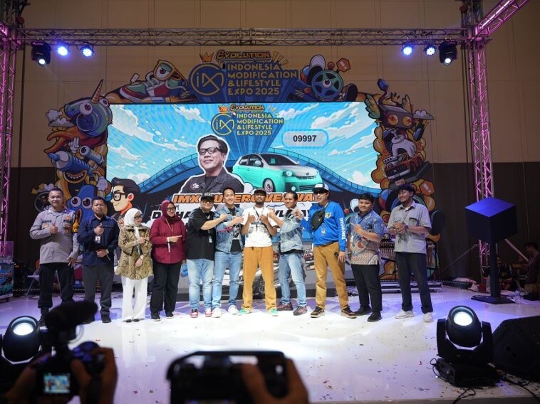 Konsumen Daihatsu Sukses Bawa Pulang Mobil Modifikasi Ayla dan Gran Max