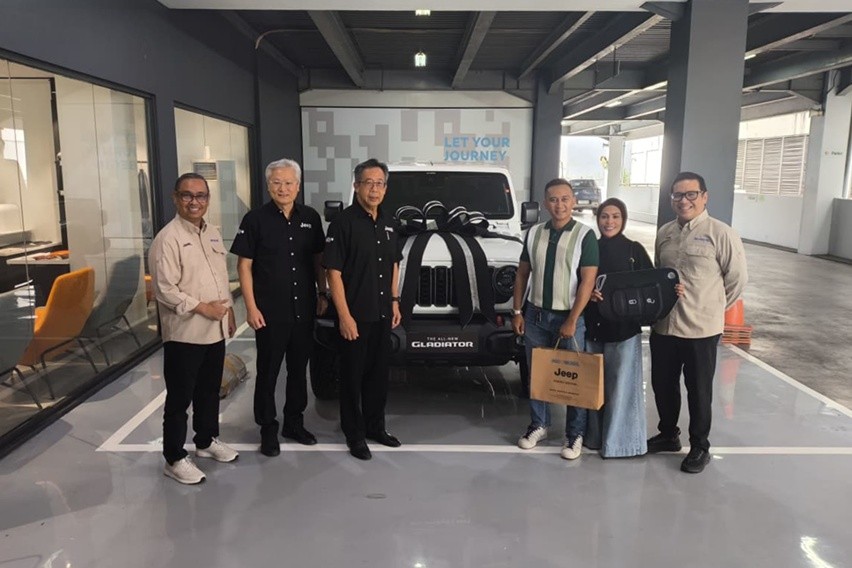 Konsumen pertama new Jeep Gladiator