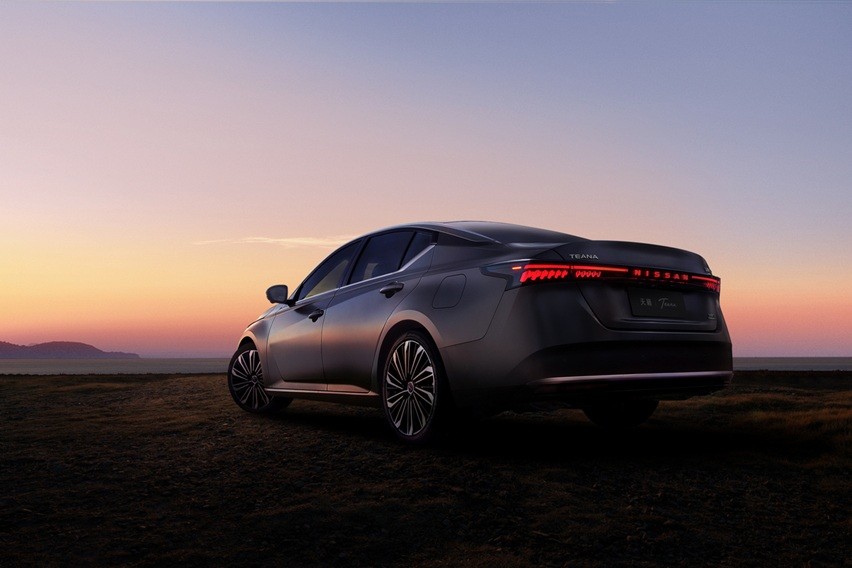 Nissan Teana