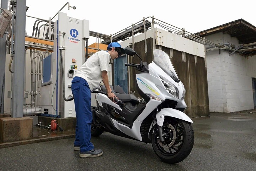 Suzuki Bawa Kembali Burgman Hydrogen ke JMS 2025, Siap Tunjukkan Teknologi Hidrogen Terbaru