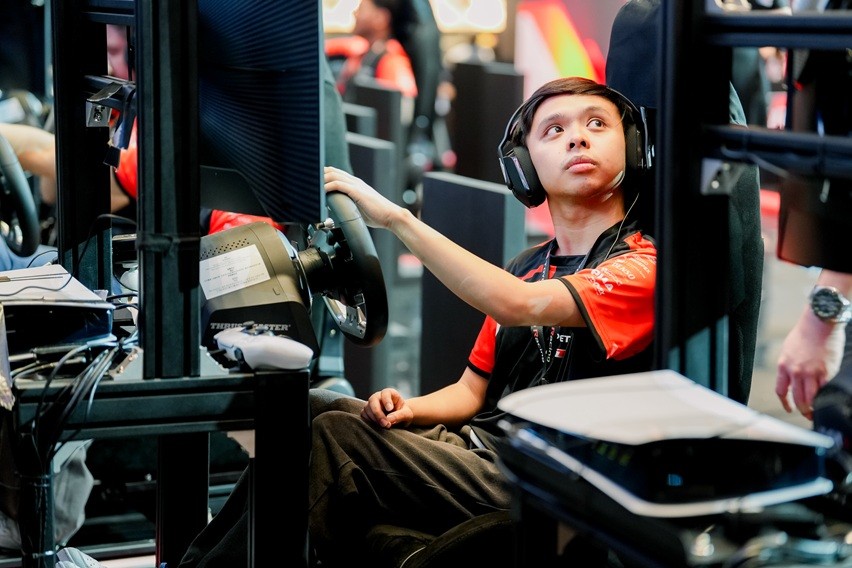 Racer_Victor Ancheta