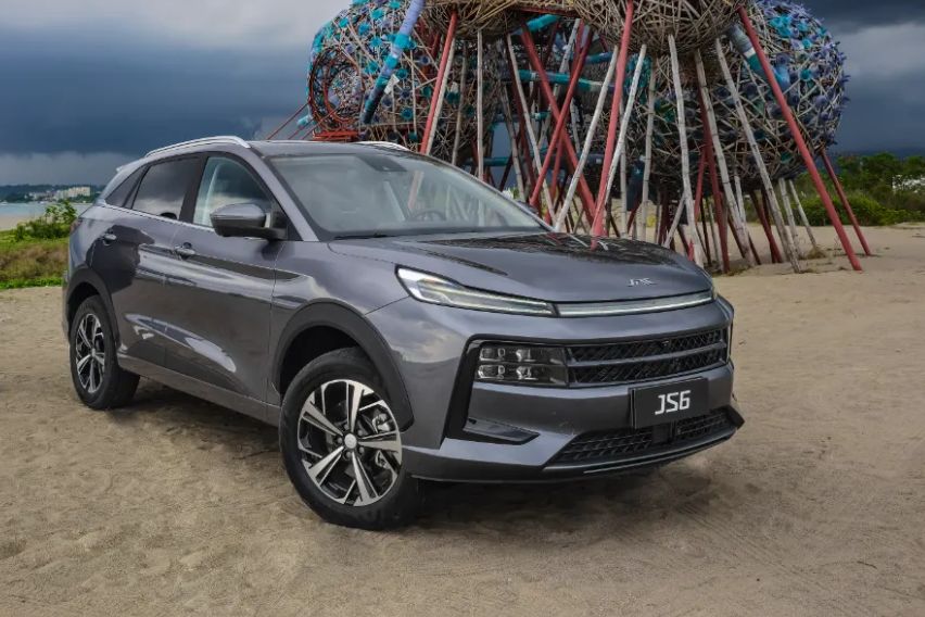 Top 4 reasons to buy the JAC JS6