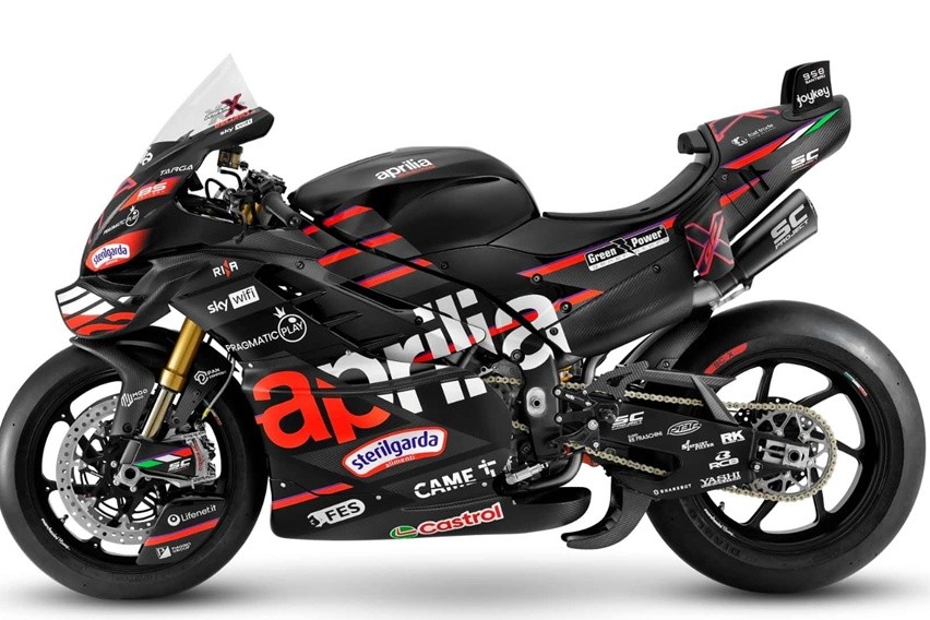 Tampak samping Aprilia RSV4 X GP