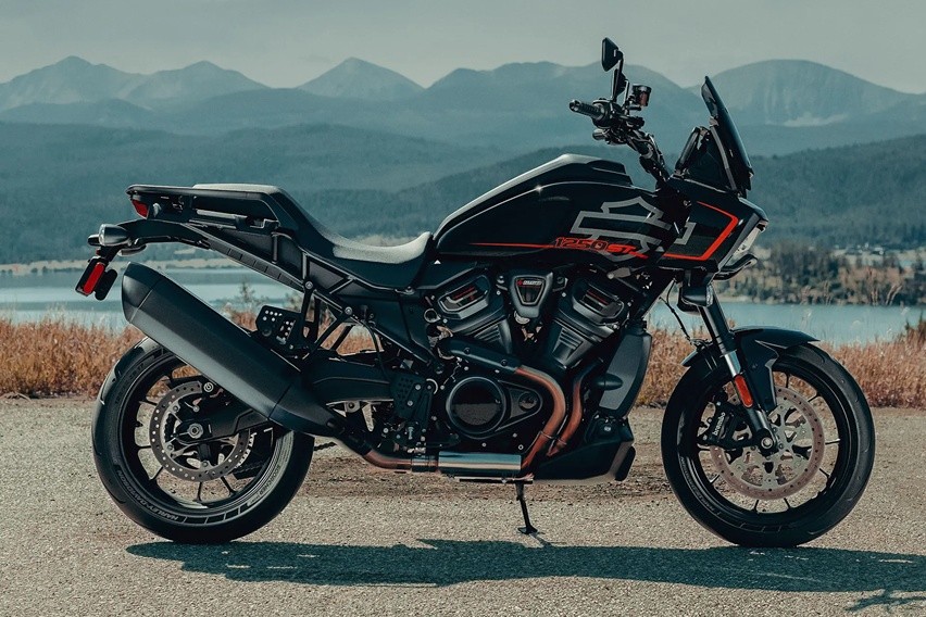 Harley-Davidson Pan America 1250 ST 2025