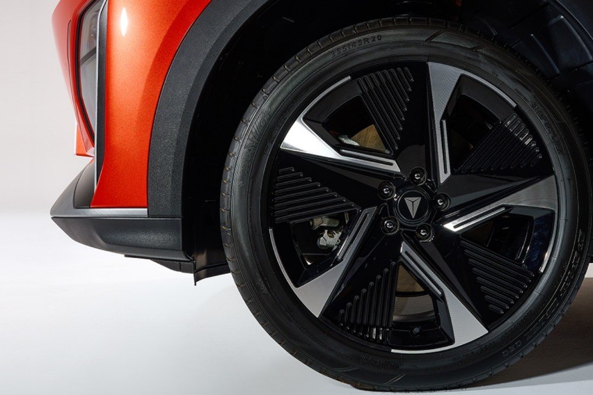 roda Changan Deepal S07