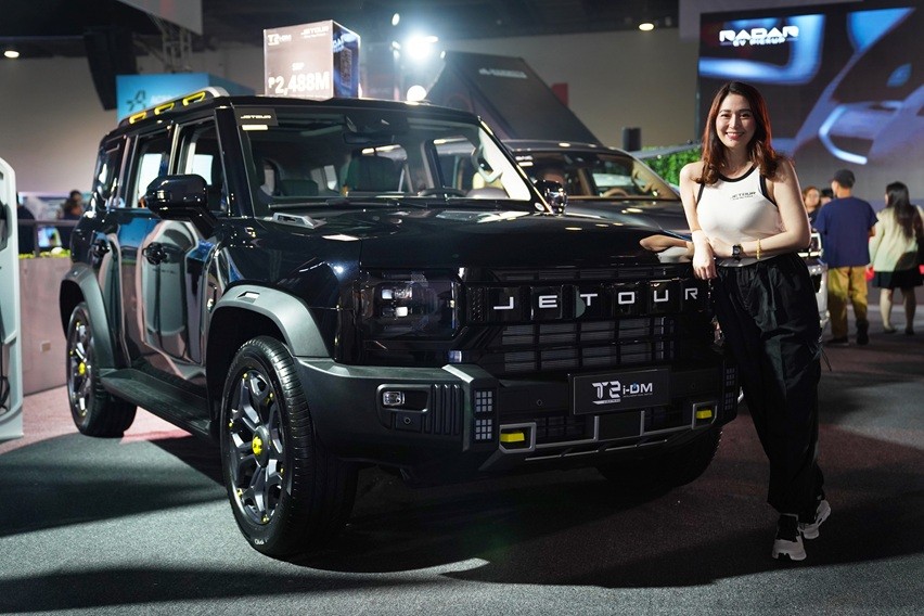 JETOUR T2 Lightning i-DM (PHEV) with BOSS Interior