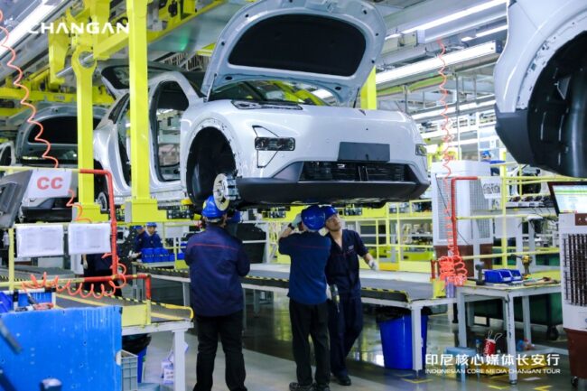 2025/10/Pabrik-Changan-7.jpeg