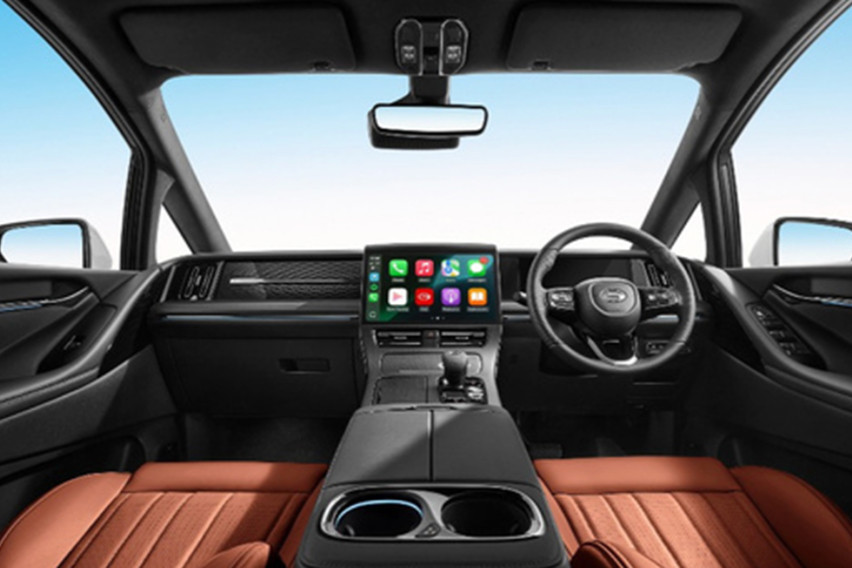 GAC M8 interior dashboard