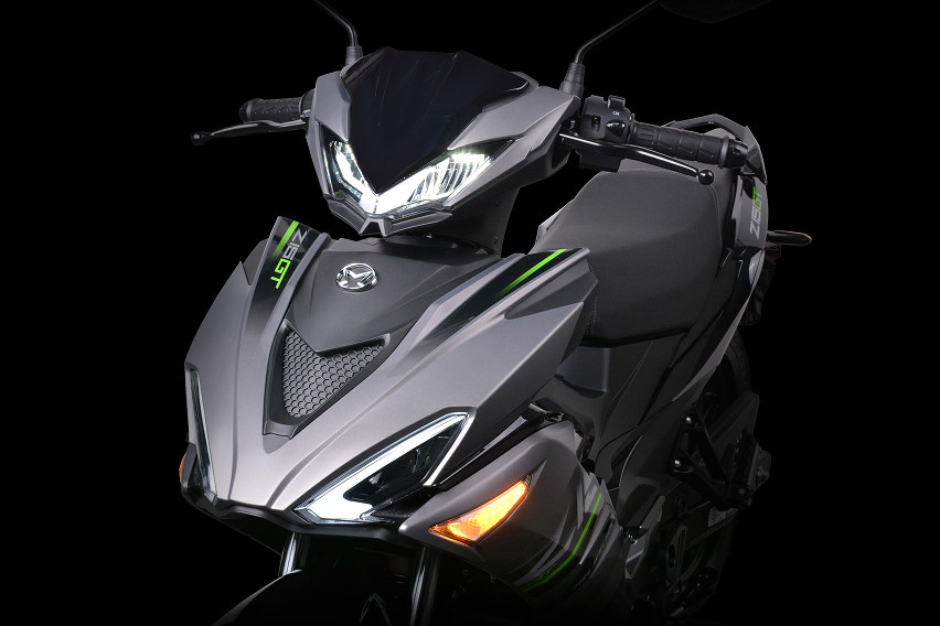 Modenas Z15GT headlight