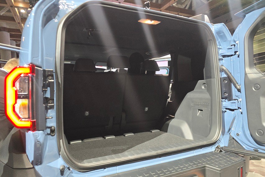 Toyota Land Cruiser FJ