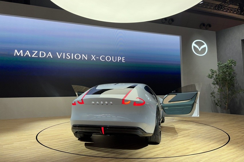 Mazda Vision X-Coupe
