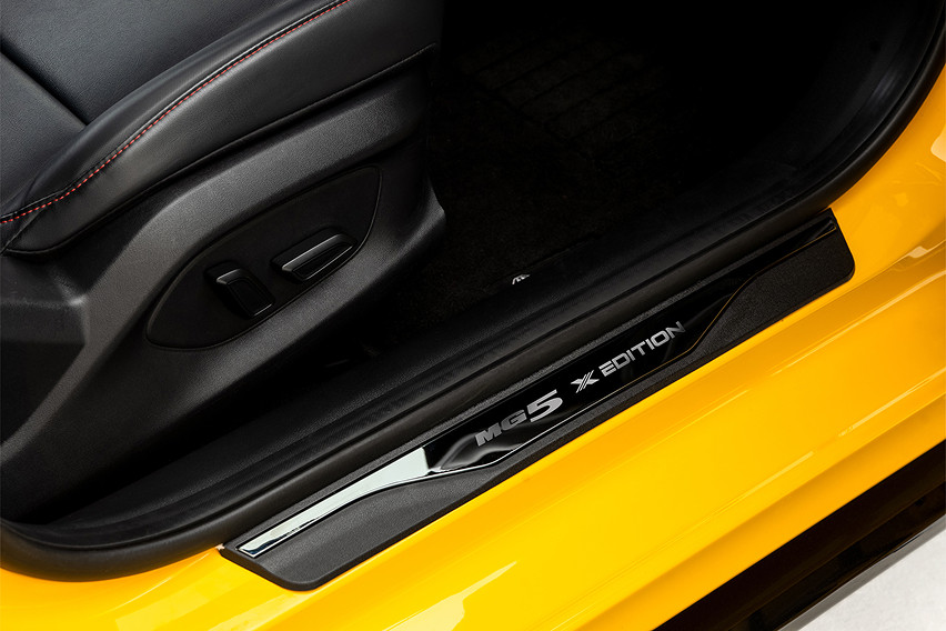 MG5 X Edition&nbsp;scuff plates