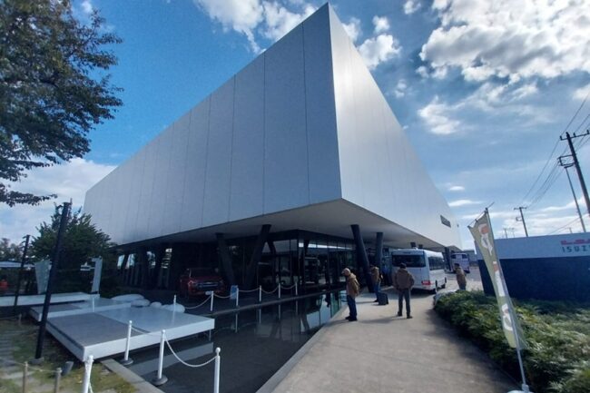 2025/10/Isuzu-Plaza-1.jpeg