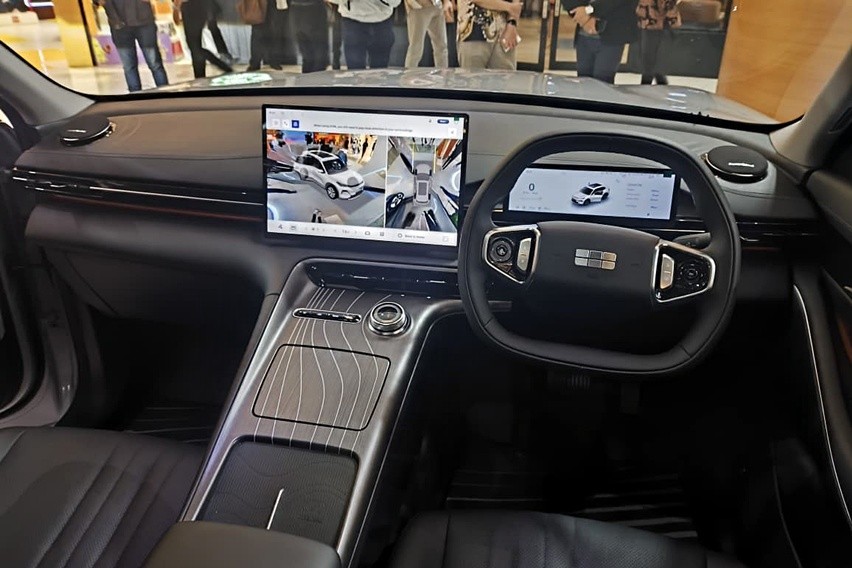 Interior Geely Starray EM-i