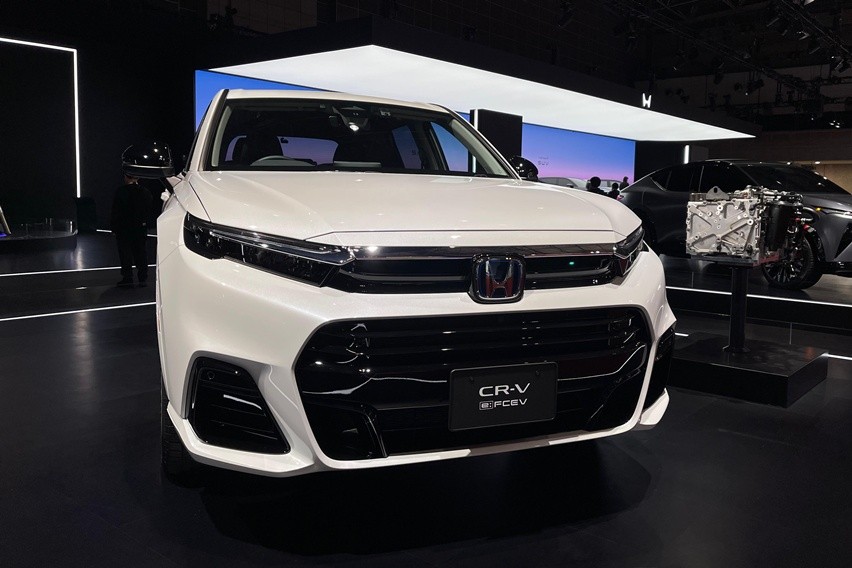 Honda CR-V e:FCEV Curi Perhatian di Japan Mobility Show 2025