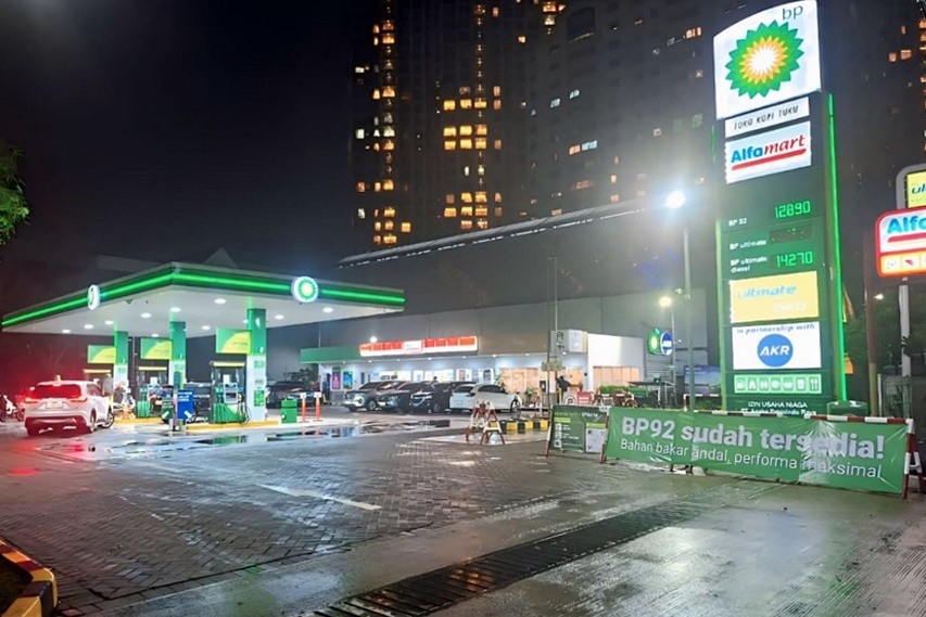 SPBU bp-AKR mulai dipadati konsumen