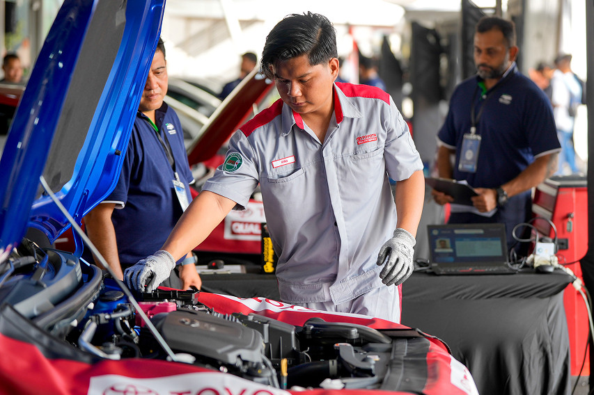 Worker participating in the 2025 Toyota Skills Contest