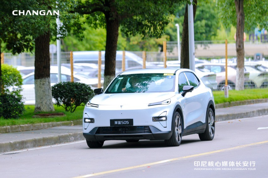 Deepal S05 Berpotensi Jadi Mobil REEV Pertama Changan di Indonesia