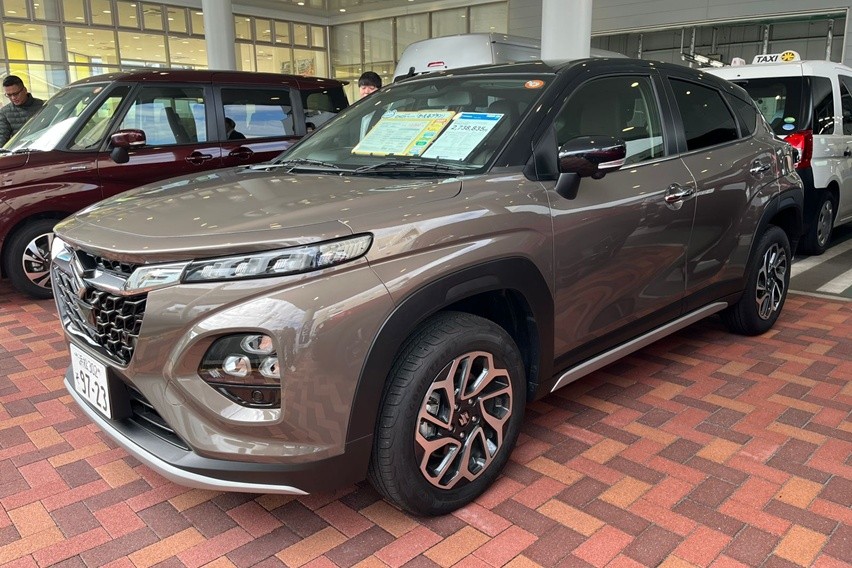 Suzuki Fronx Sukses Besar di Jepang, Ini Strategi yang Dipakai!