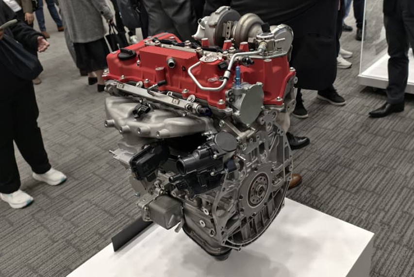 Toyota new 2.0-litre high ouput engine view