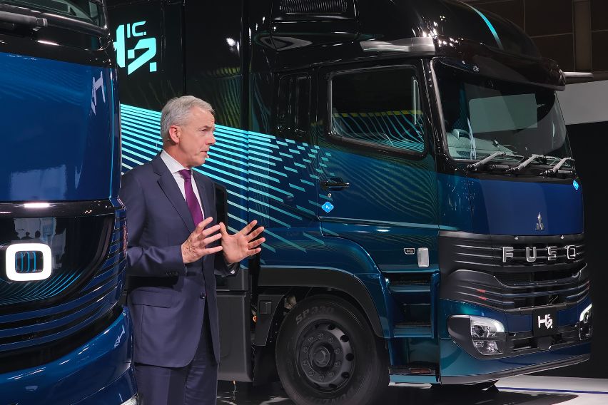 Hino, Fuso to maintain respective brand identities despite merger