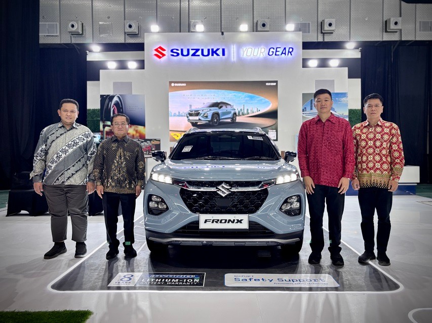 Suzuki Fronx di GIIAS Makassar 2025
