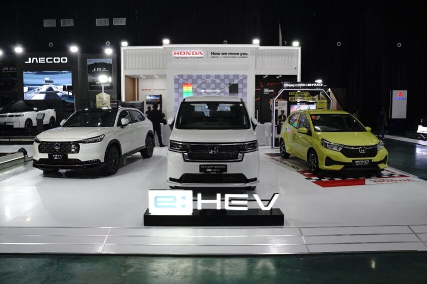 Honda Rayakan Penjualan Honda Brio di Sulawesi Selatan di GIIAS Makassar 2025