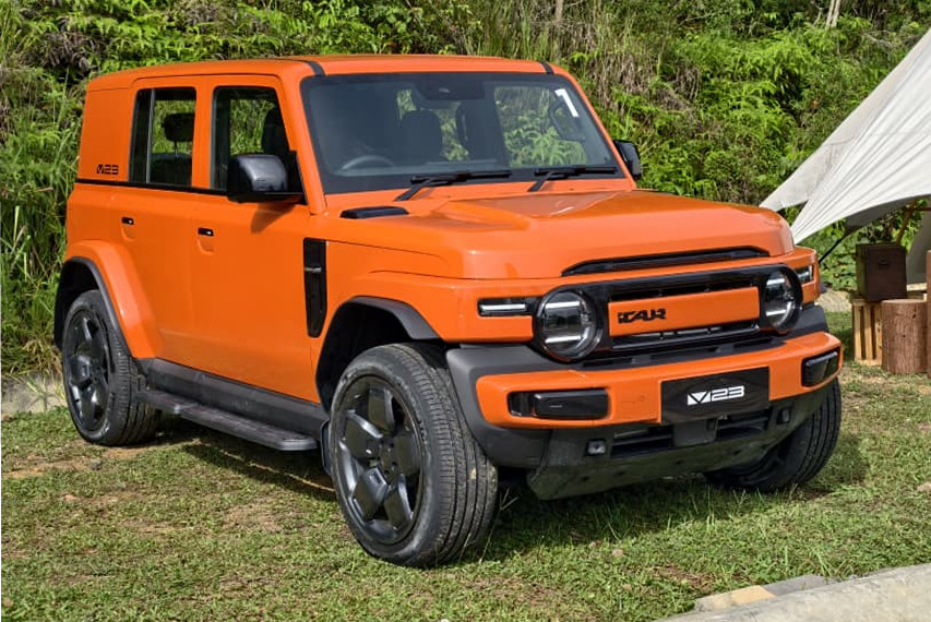 iCAYR V23 front view