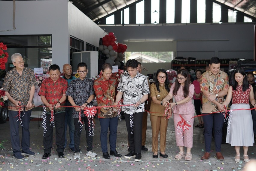 Bridgestone Resmikan TOMO Autoprima Manado