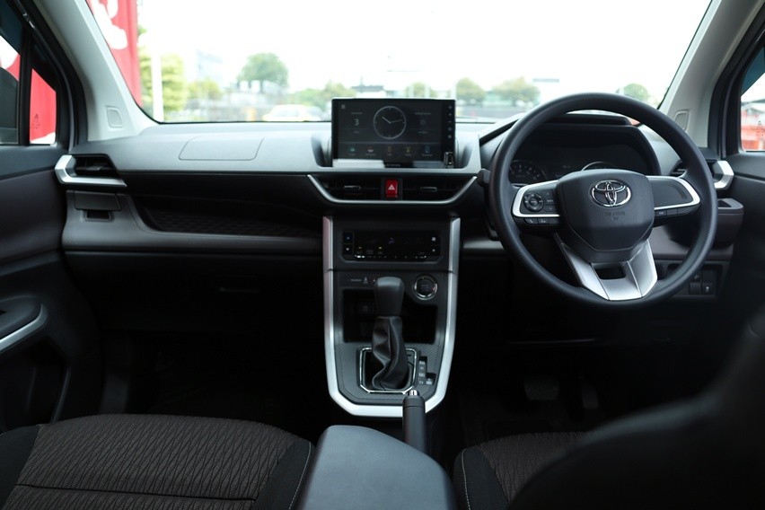 Interior Toyota Avanza