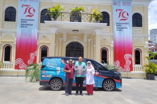 2025/11/traveling-keliling-asia-pakai-toyota-Voxy-4.jpeg
