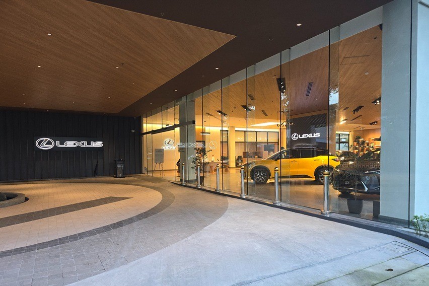 Lexus Manila Gallery