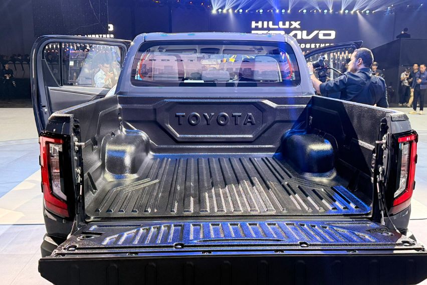 2026 Toyota Hilux rear