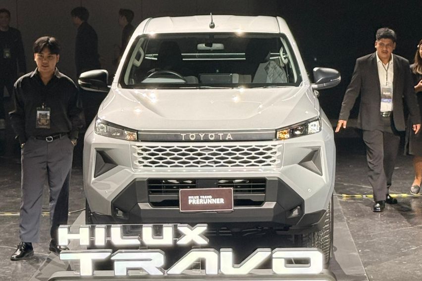 2026 Toyota Hilux front