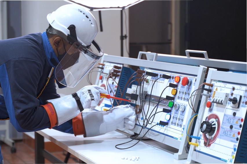 BMW Group Malaysia partners with Selangor Technical Development Centre to advance Malaysia's automotive technical education for the Electric Vehicle era